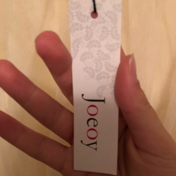 Off white skirt - Picture 2 of 3